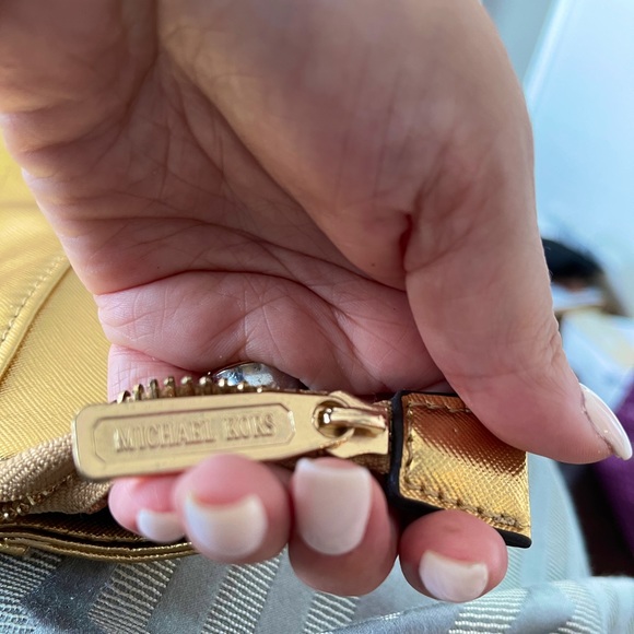 MICHAEL MICHAEL KORS TOTE - Picture 5 of 16